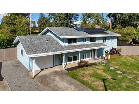 19107 NE Multnomah Court Portland OR 97230