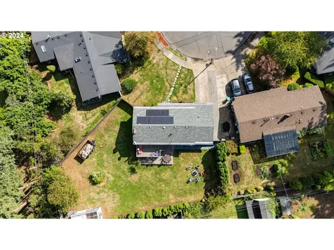 19107 NE Multnomah Court Portland OR 97230
