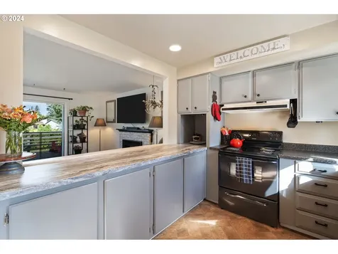 19107 NE Multnomah Court Portland OR 97230