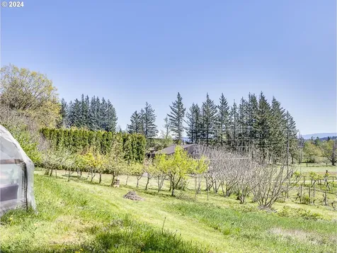 29820 E Woodard Road Troutdale OR 97060