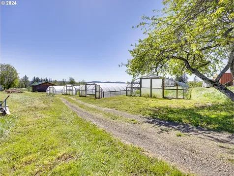 29820 E Woodard Road Troutdale OR 97060