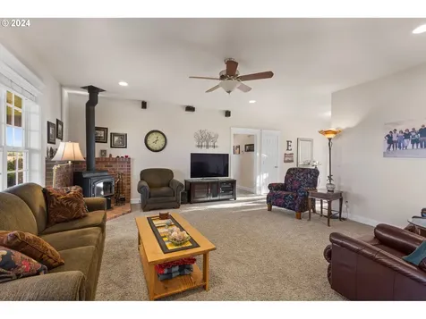 36038 Eicher Road SE Albany OR 97322