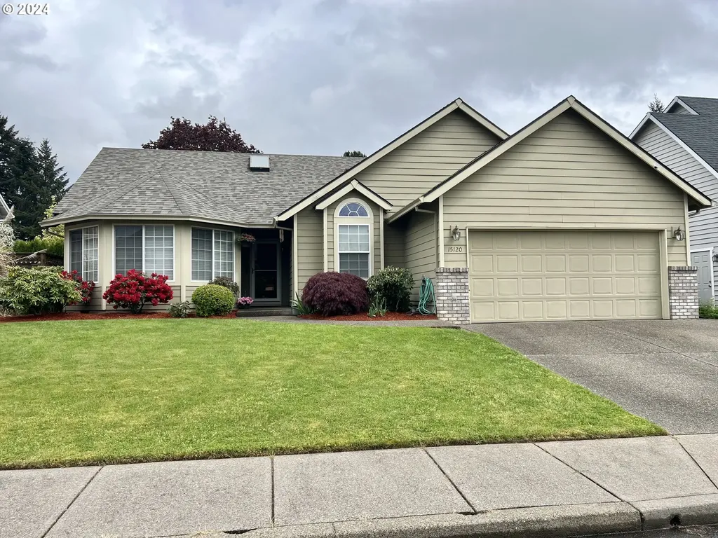 15120 Se Pinegrove Loop Clackamas OR 97015