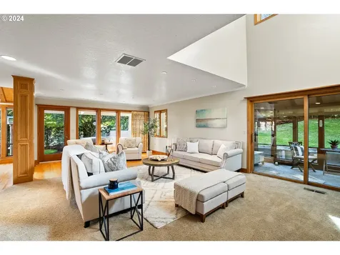 12350 SW Corylus Court Portland OR 97224