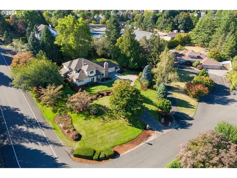 12350 SW Corylus Court Portland OR 97224