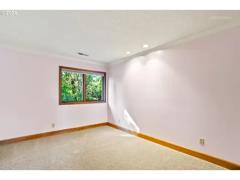 12350 SW Corylus Court Portland OR 97224