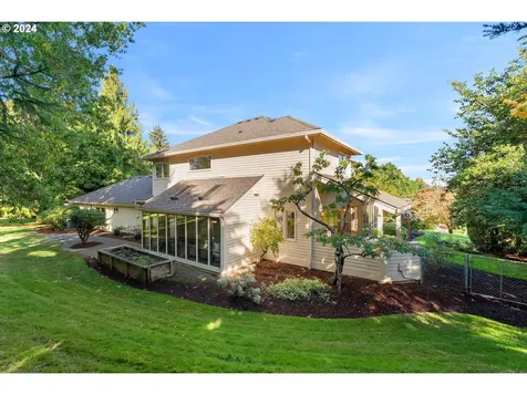 12350 SW Corylus Court Portland OR 97224