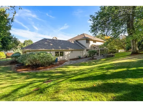 12350 SW Corylus Court Portland OR 97224
