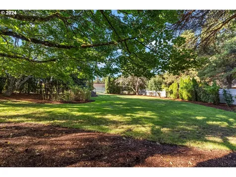 12350 SW Corylus Court Portland OR 97224