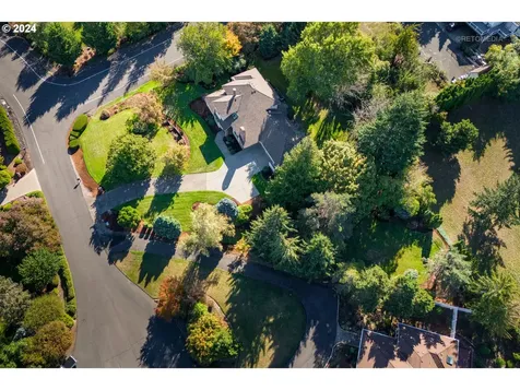 12350 SW Corylus Court Portland OR 97224