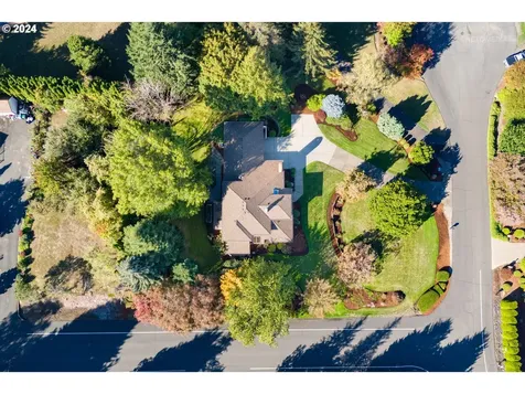12350 SW Corylus Court Portland OR 97224