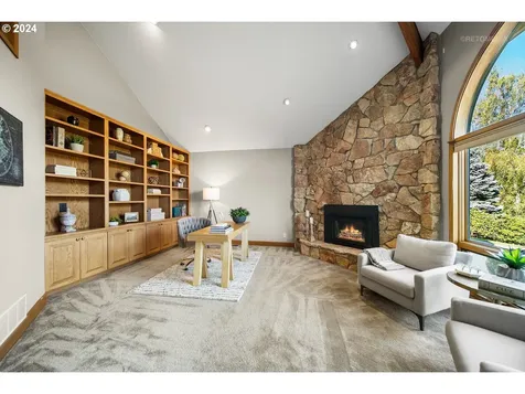 12350 SW Corylus Court Portland OR 97224