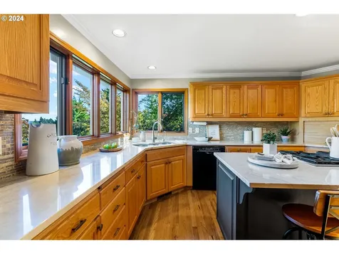 12350 SW Corylus Court Portland OR 97224