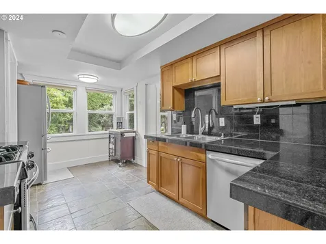 2648 SE Harrison Street Portland OR 97214
