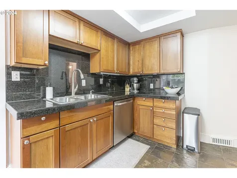 2648 SE Harrison Street Portland OR 97214
