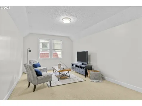 2648 SE Harrison Street Portland OR 97214