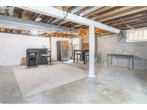 2648 SE Harrison Street Portland OR 97214