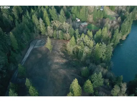 26 Edge Water Drive Cathlamet WA 98612