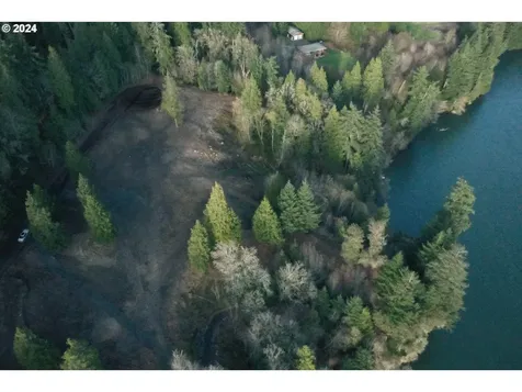 26 Edge Water Drive Cathlamet WA 98612