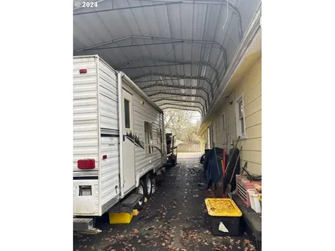 48393 7th Street Oakridge OR 97463