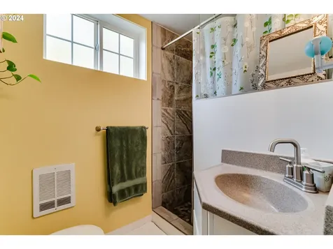 3175 Columbine Street Eugene OR 97404