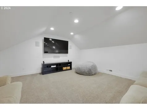 3287 SW Redmond Hill Road Mcminnville OR 97128