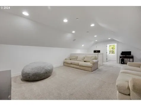 3287 SW Redmond Hill Road Mcminnville OR 97128