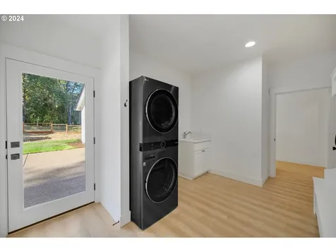 3287 SW Redmond Hill Road Mcminnville OR 97128