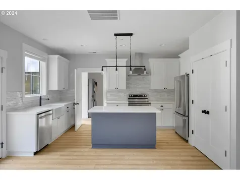 3287 SW Redmond Hill Road Mcminnville OR 97128