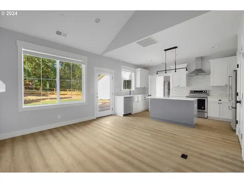 3287 SW Redmond Hill Road Mcminnville OR 97128