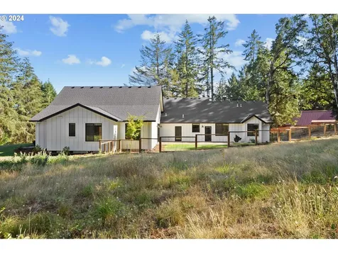 3287 SW Redmond Hill Road Mcminnville OR 97128