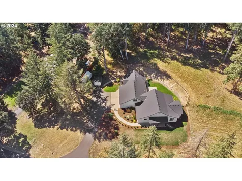 3287 SW Redmond Hill Road Mcminnville OR 97128