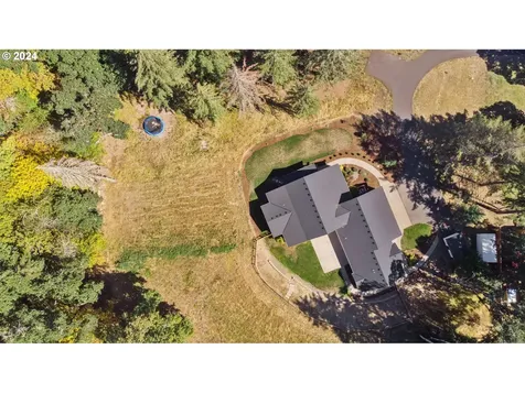 3287 SW Redmond Hill Road Mcminnville OR 97128
