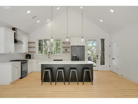 3287 SW Redmond Hill Road Mcminnville OR 97128