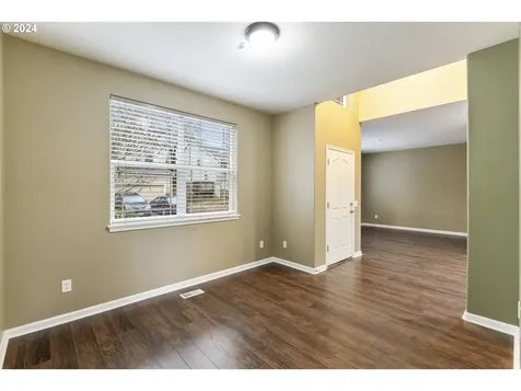 19443 Provisioner Court Oregon City OR 97045