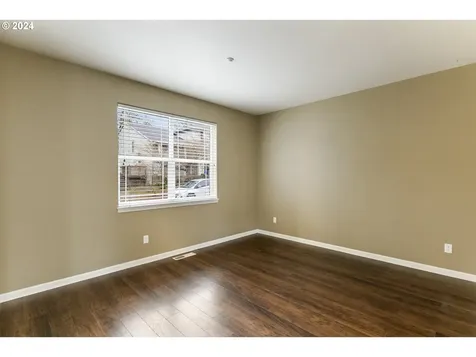 19443 Provisioner Court Oregon City OR 97045