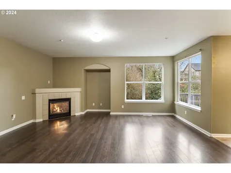 19443 Provisioner Court Oregon City OR 97045