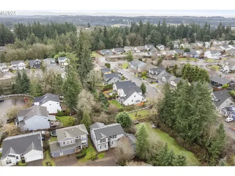 19443 Provisioner Court Oregon City OR 97045