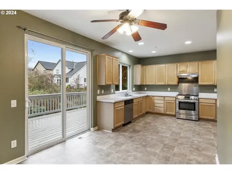19443 Provisioner Court Oregon City OR 97045