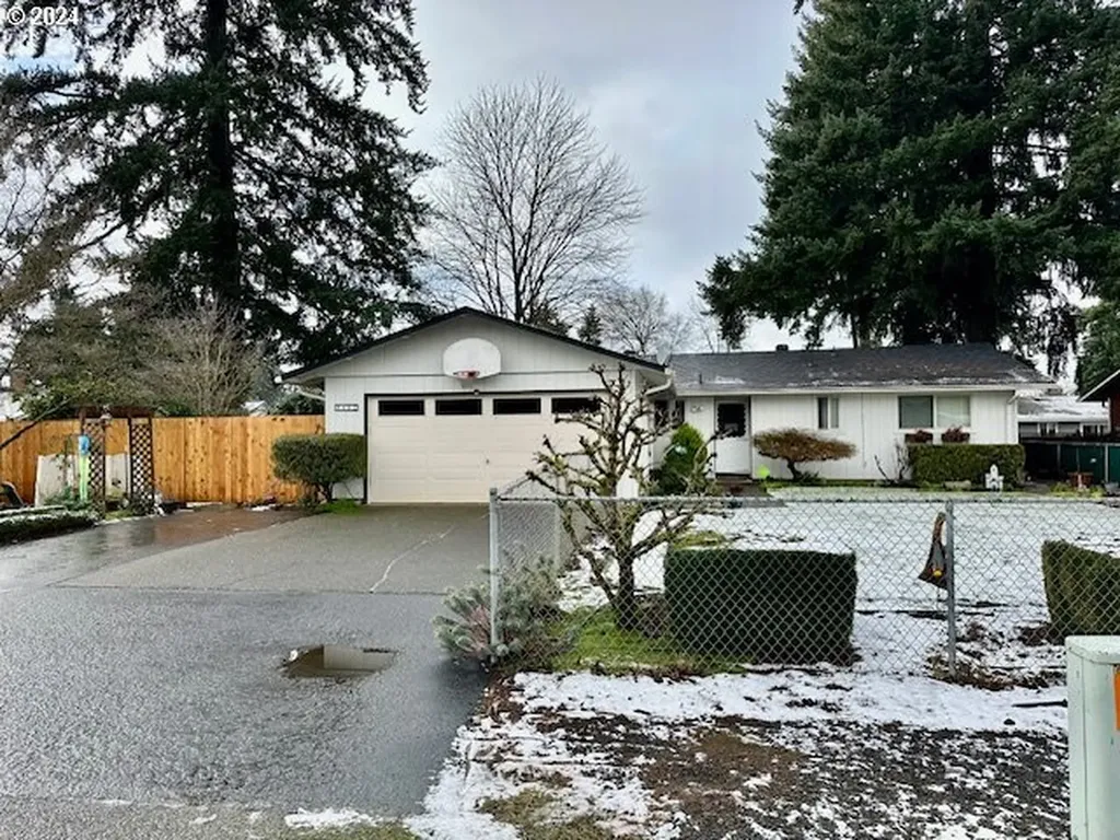 8402 Ne 142nd Avenue Vancouver WA 98682