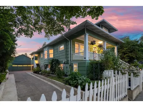 2723 SE 18th Avenue Portland OR 97202