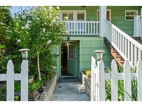 2723 SE 18th Avenue Portland OR 97202