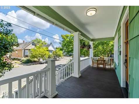 2723 SE 18th Avenue Portland OR 97202