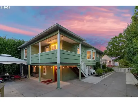 2723 SE 18th Avenue Portland OR 97202
