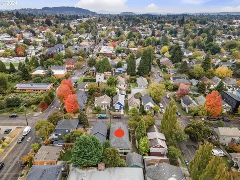 2723 SE 18th Avenue Portland OR 97202