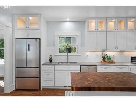 2723 SE 18th Avenue Portland OR 97202