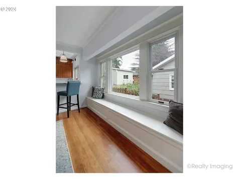 1217 SW Spring Garden Street Portland OR 97219