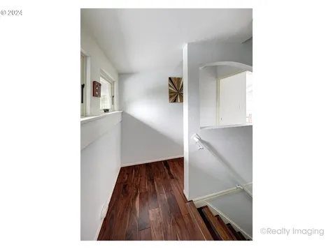 1217 SW Spring Garden Street Portland OR 97219