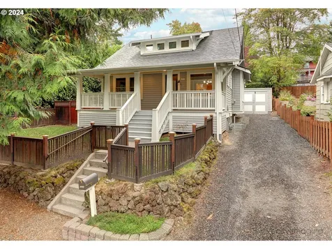 1217 SW Spring Garden Street Portland OR 97219