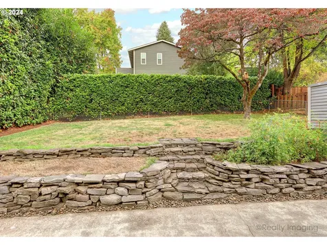 1217 SW Spring Garden Street Portland OR 97219